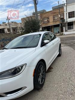 كرايسلر 200